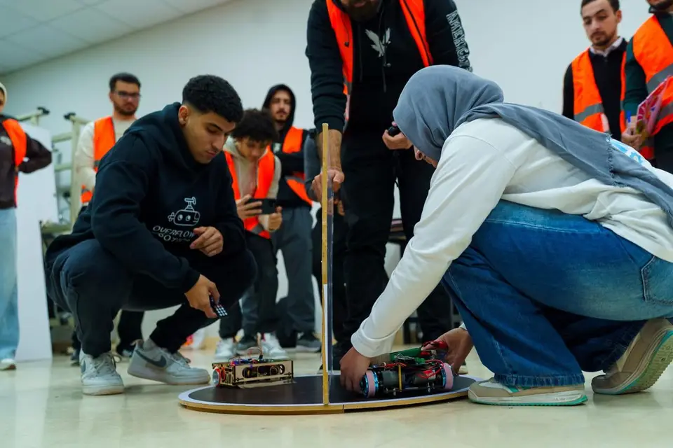 Sumo robot match